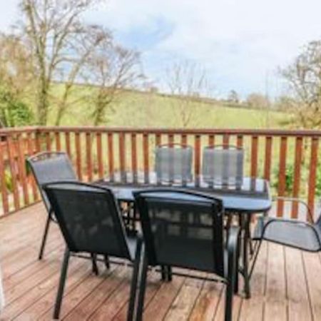 3 Bedroom Lodge With Hot Tub On Lovely Quiet Holiday Park In Cornwall Gunnislake Экстерьер фото