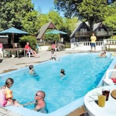 3 Bedroom Lodge With Hot Tub On Lovely Quiet Holiday Park In Cornwall Gunnislake Экстерьер фото