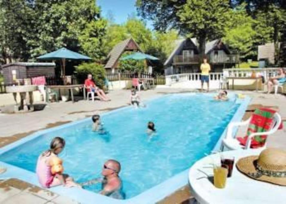 3 Bedroom Lodge With Hot Tub On Lovely Quiet Holiday Park In Cornwall Gunnislake Экстерьер фото